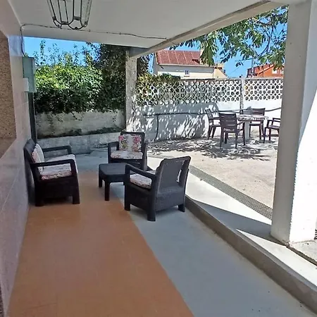 Casa Maximo En Vigo Con Patio Y Aparcamiento Villa Exterior photo