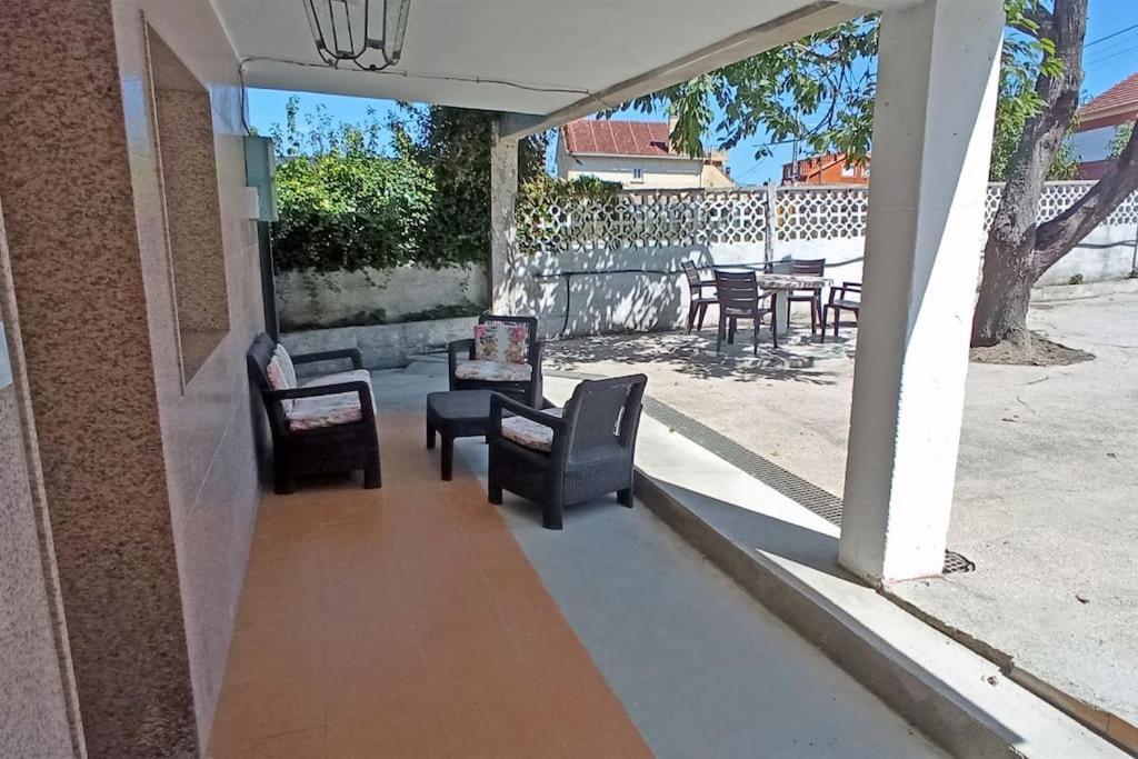 Casa Maximo En Con Patio Y Aparcamiento Vigo