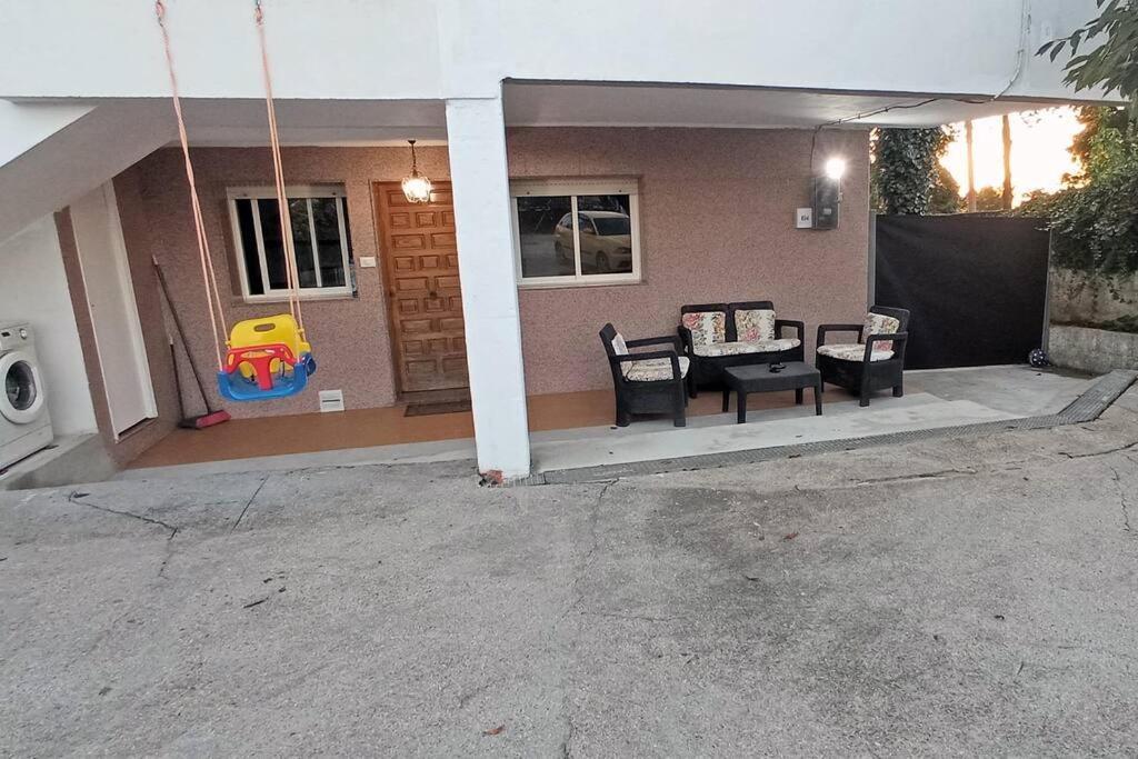 Casa Maximo En Con Patio Y Aparcamiento * Comarca de Vigo